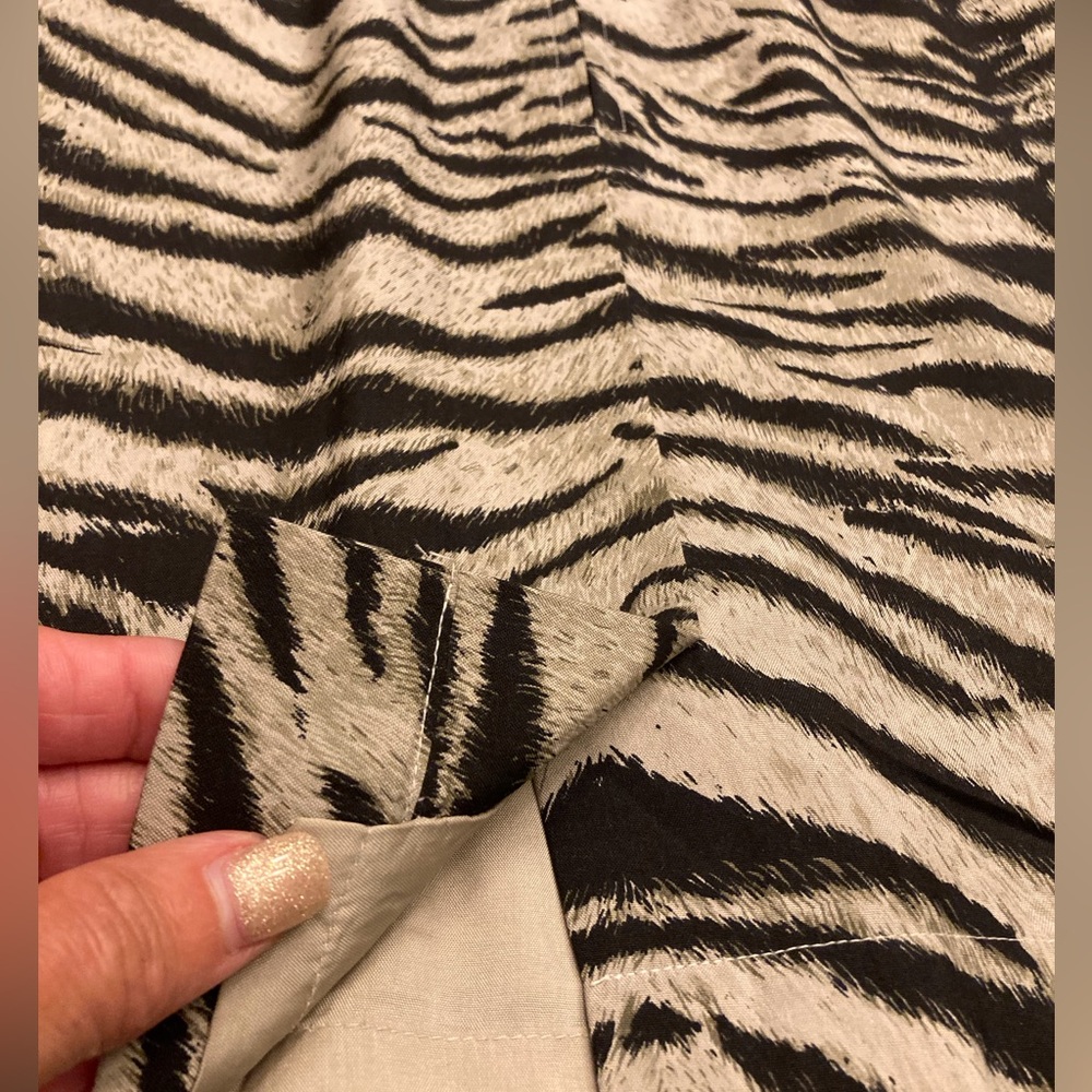 GALA 100% Silk Bold Black & Tan Safari Zebra Print Midi Skirt Womans SZ Small - Picture 4 of 15